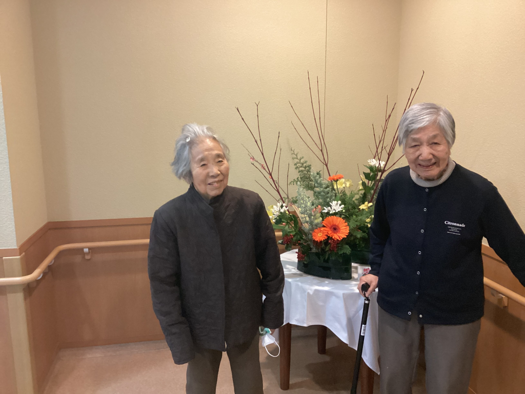 生け花の前にて🌺