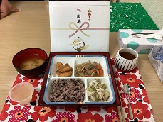 昼食レク「祝い膳」