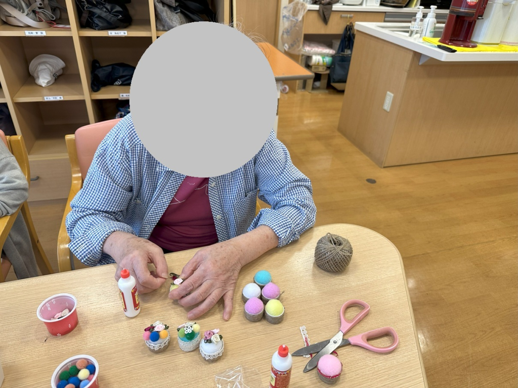 小さくてかわいい「ミニ花かご」