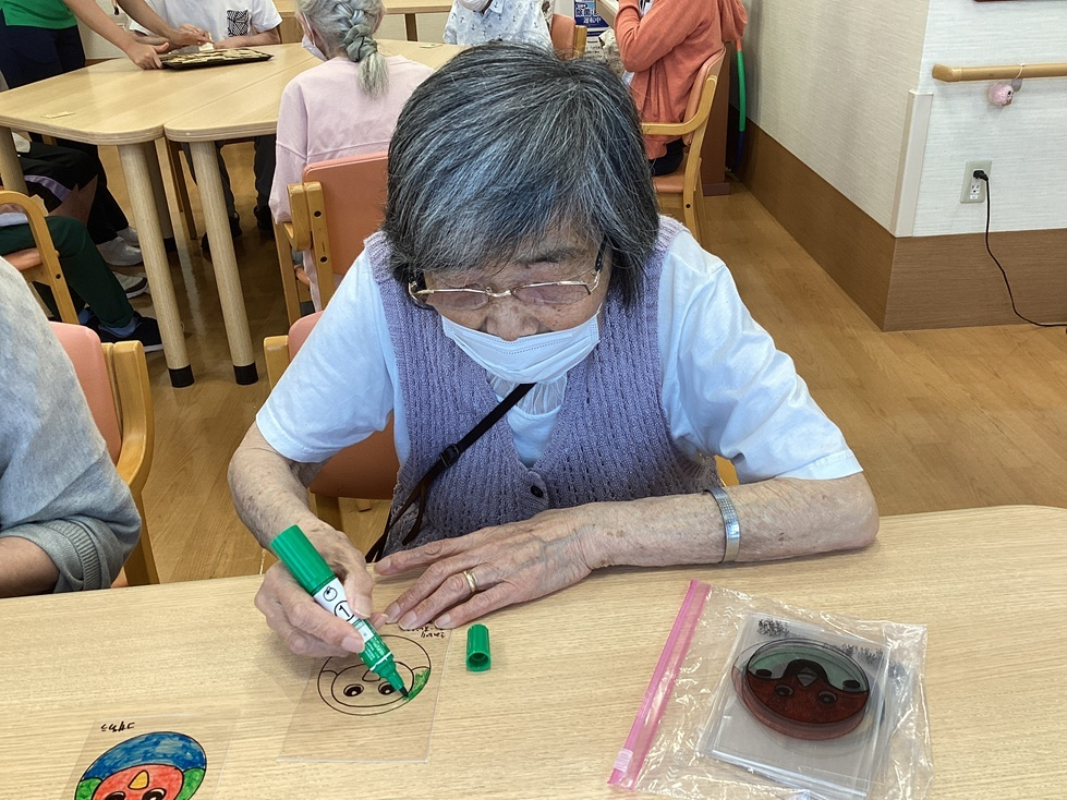 プラ板アート「鳥キーホルダー」
