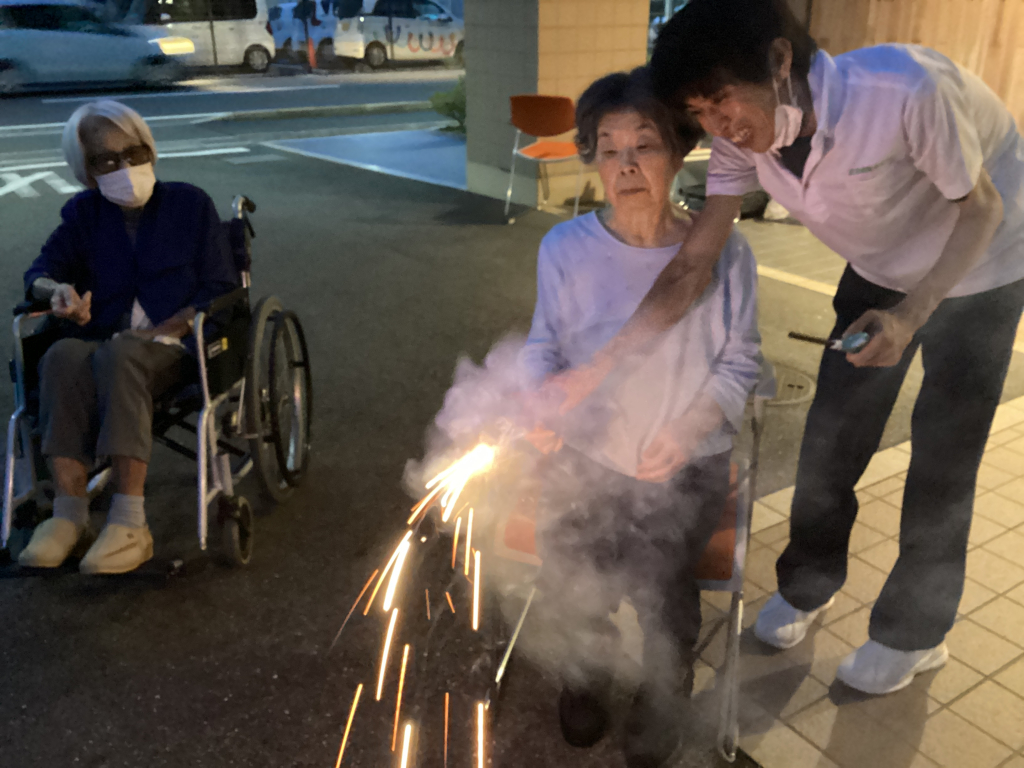 花火で楽しむ