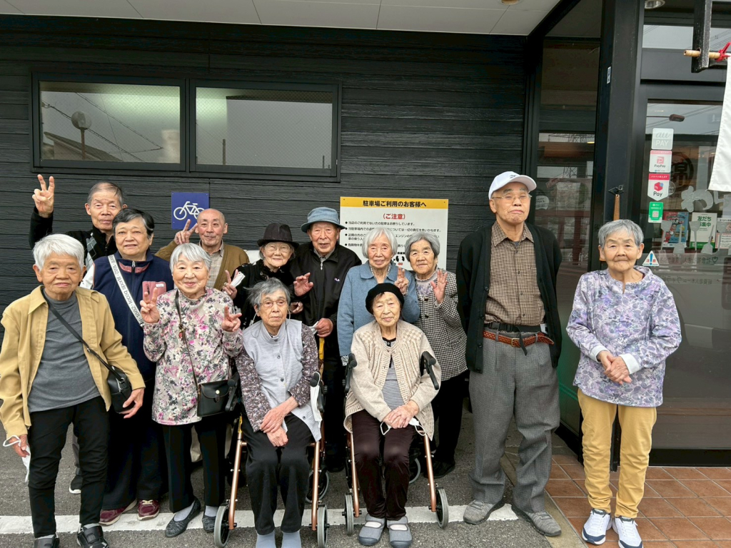 外食行事４日目　お好み焼きわらい